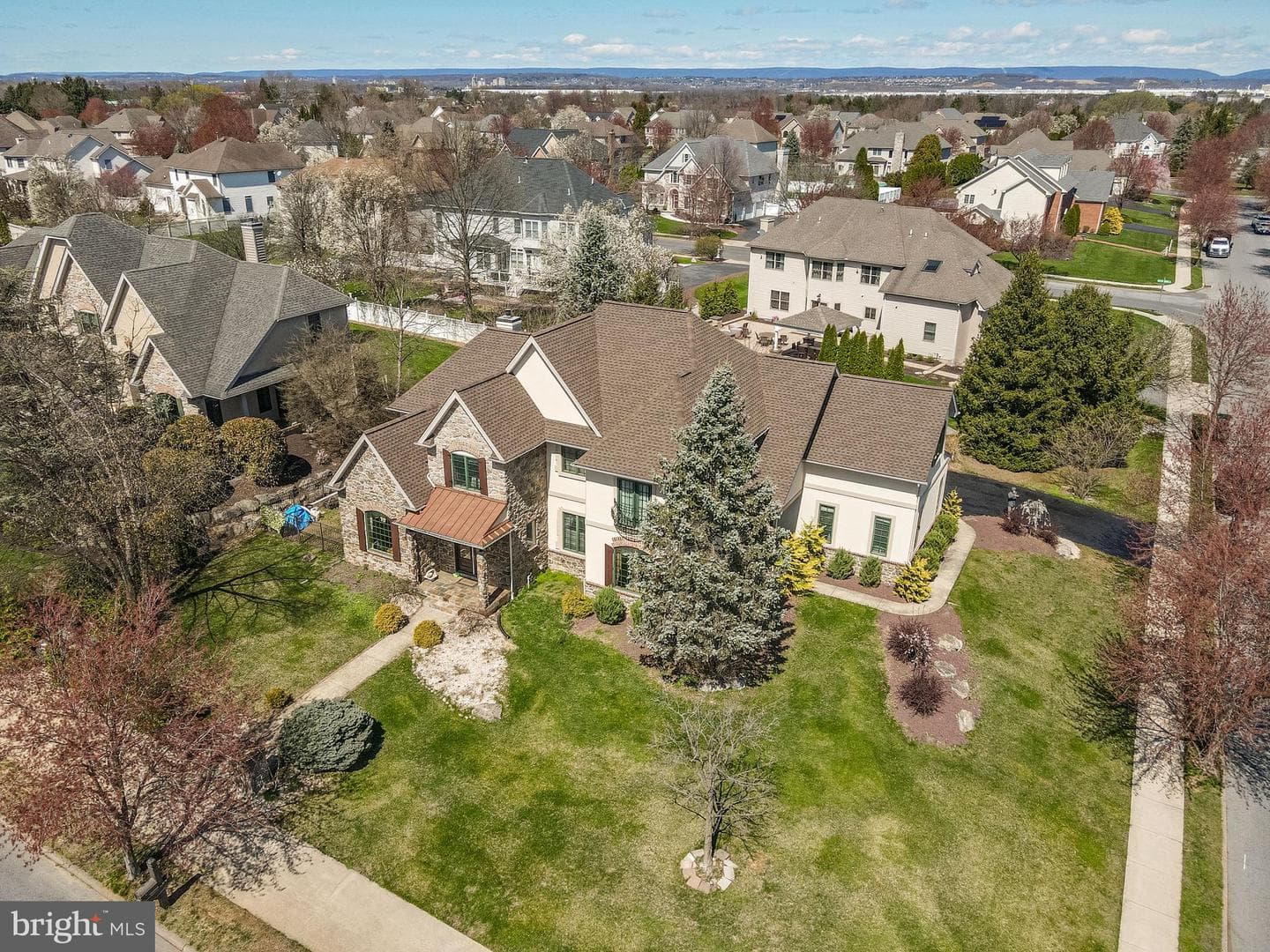 49 Crest Boulevard, Easton