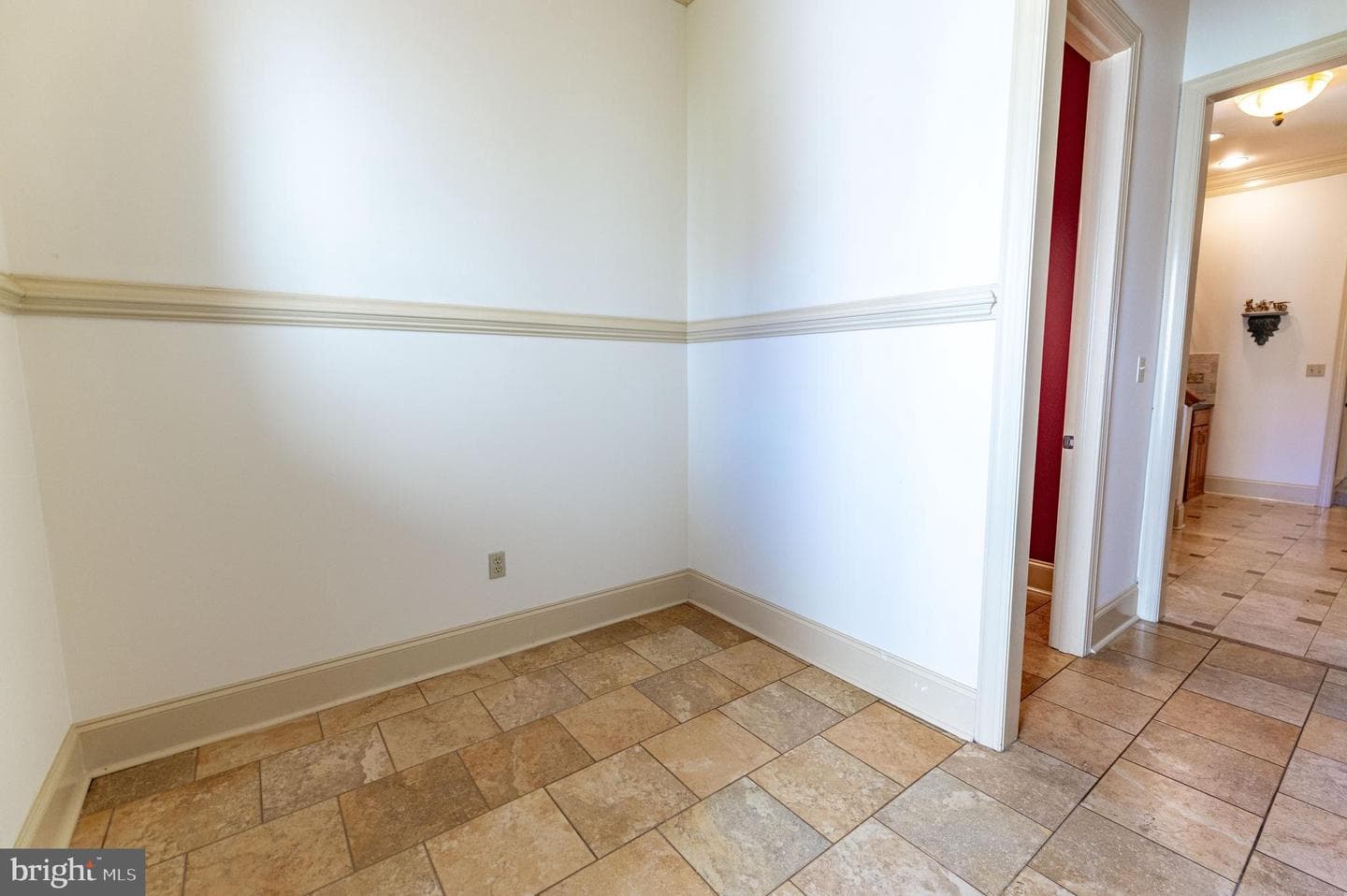 49 Crest Boulevard photo 29