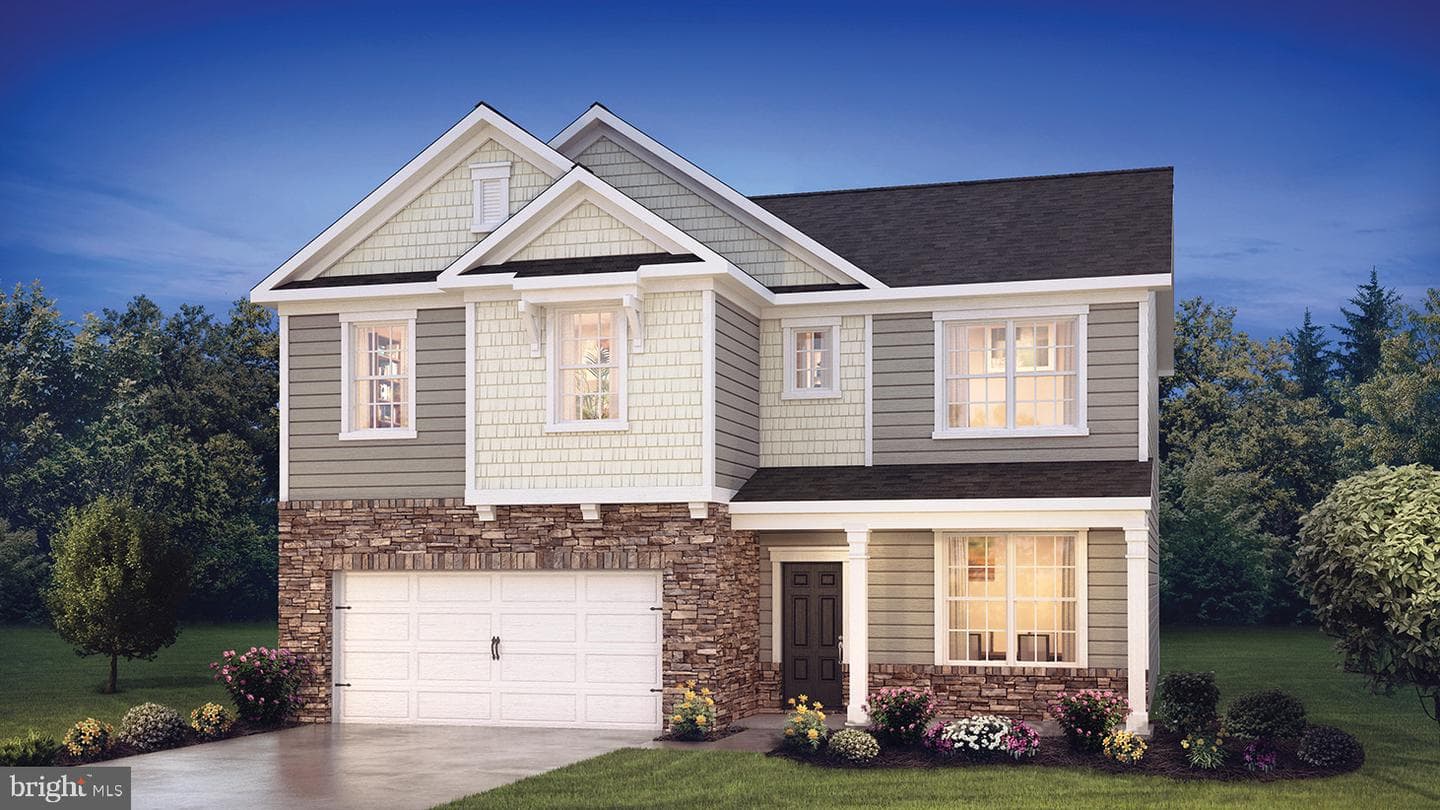 102 Winding Road, Forks Township