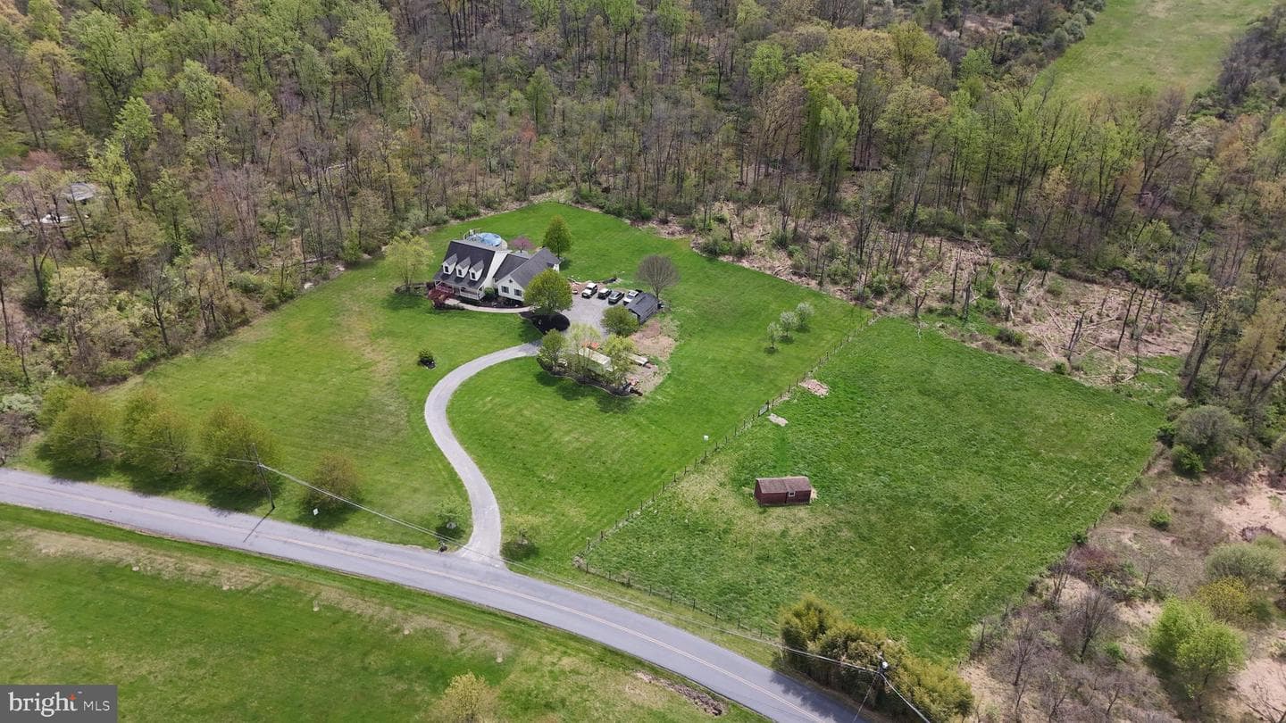 725 Buttermilk Road photo 3