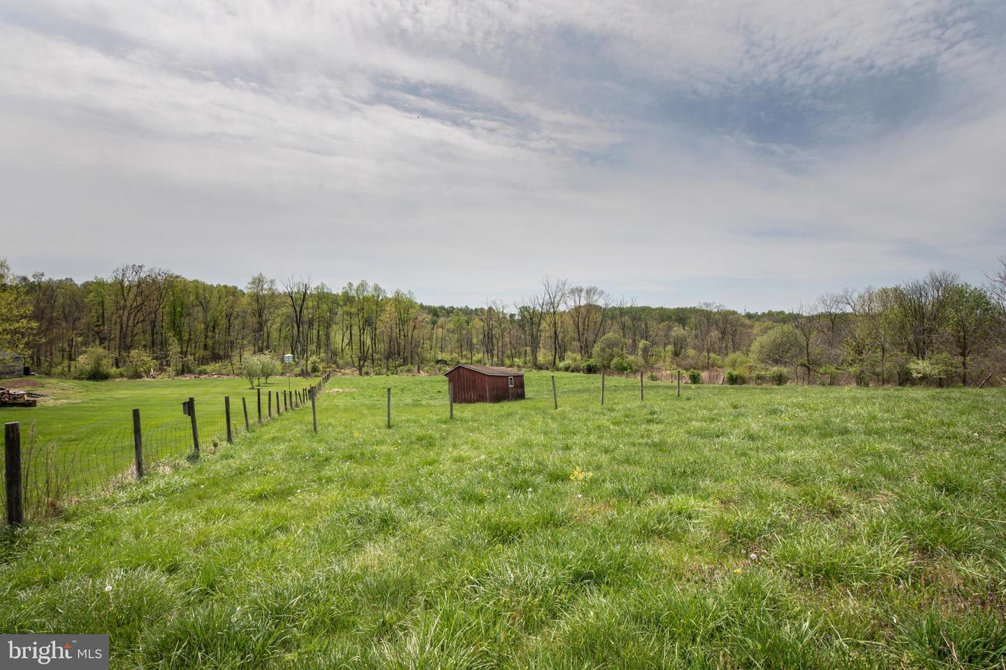 725 Buttermilk Road photo 4