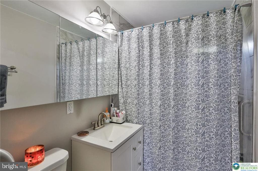 3033 Mission Road photo 21