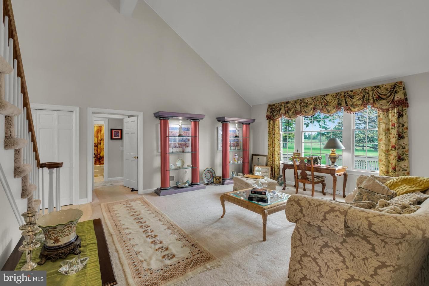 1860 Rosewood photo 11