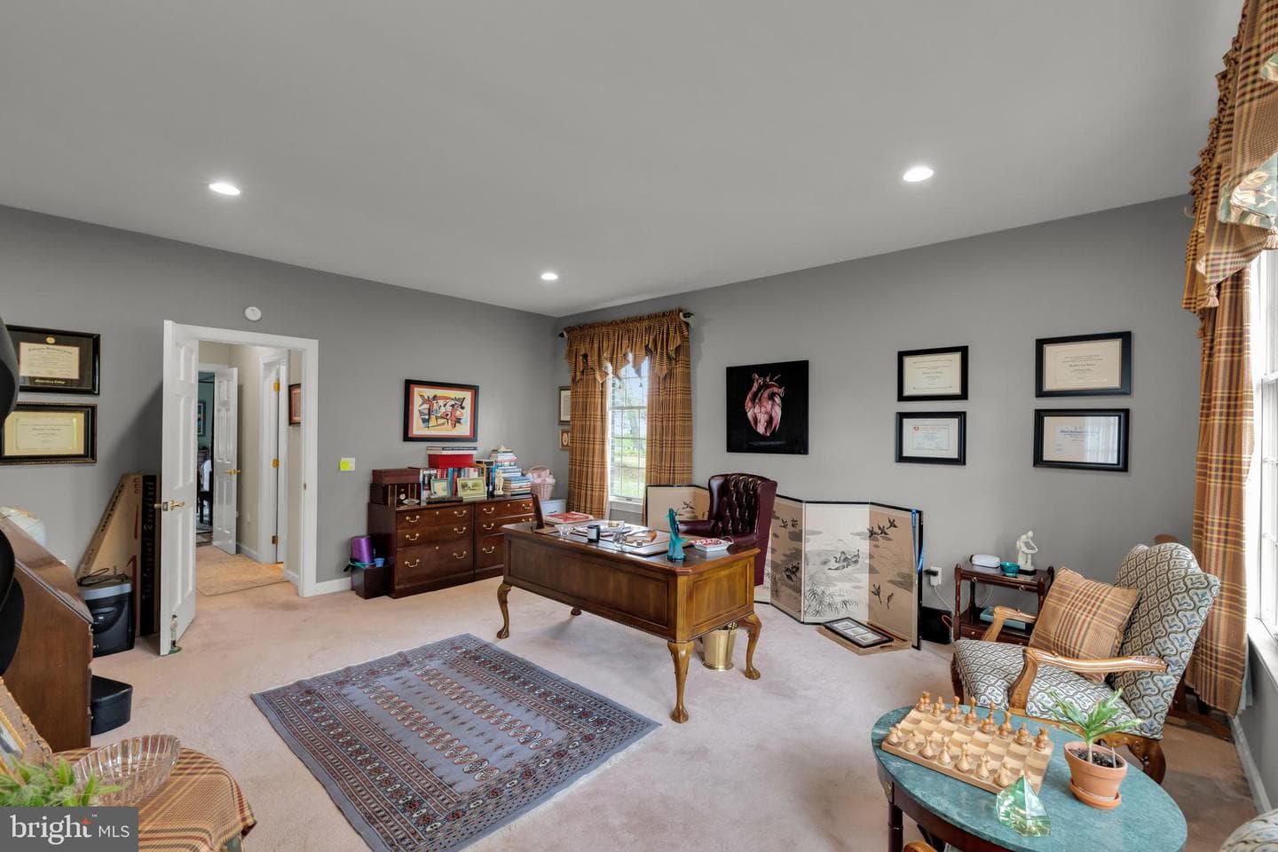 1860 Rosewood photo 23