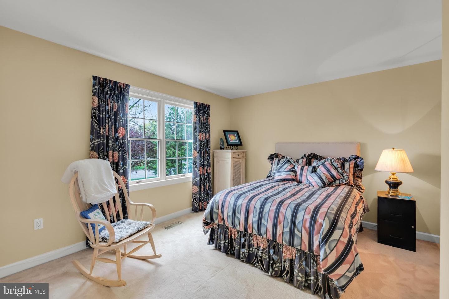 1860 Rosewood photo 36