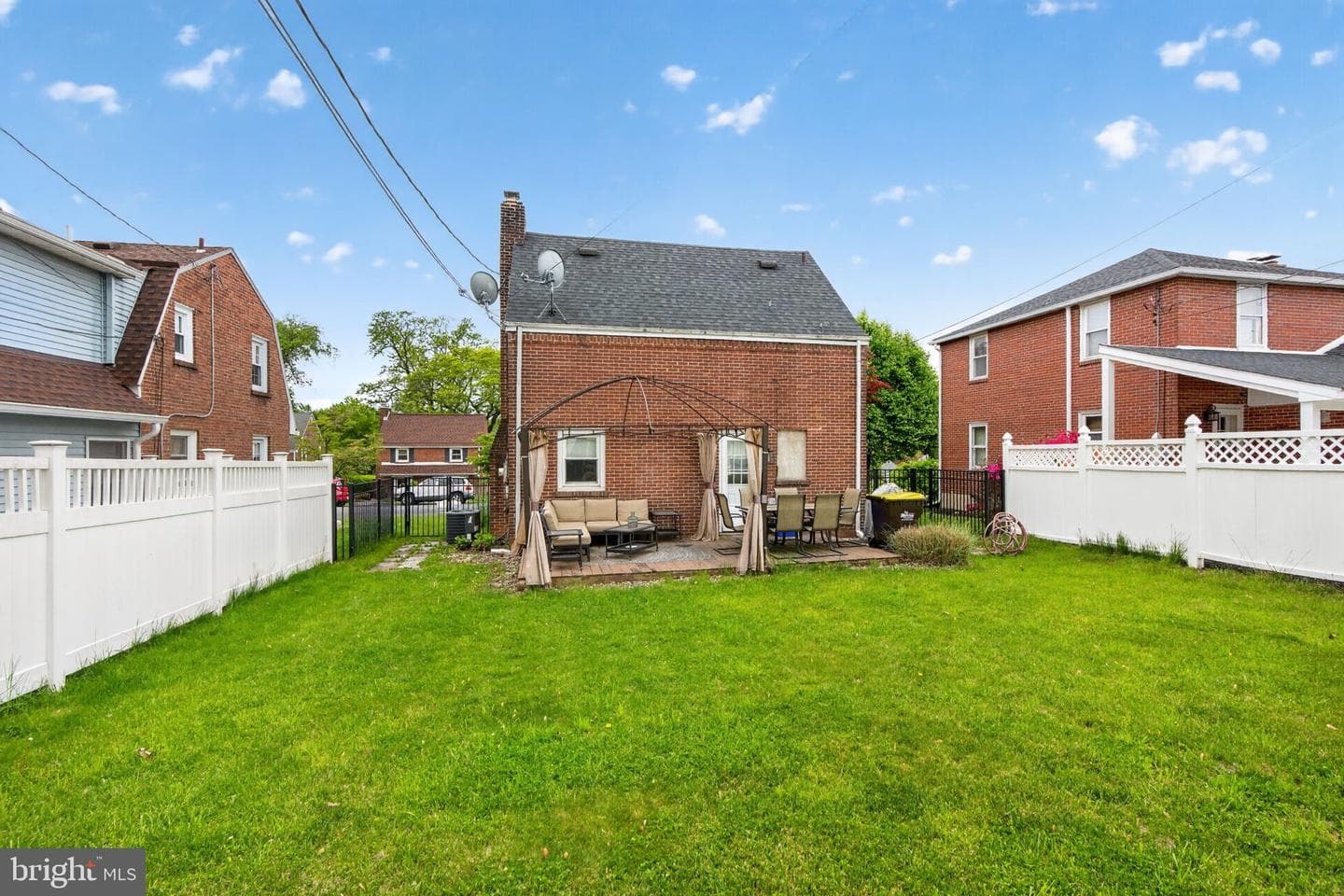 1716 Carlisle Street photo 27