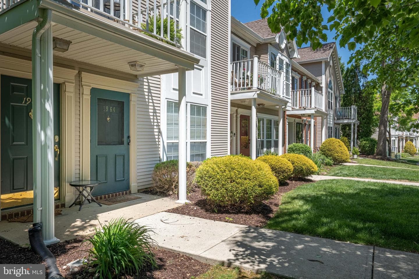 1964 Mattis Street photo 3
