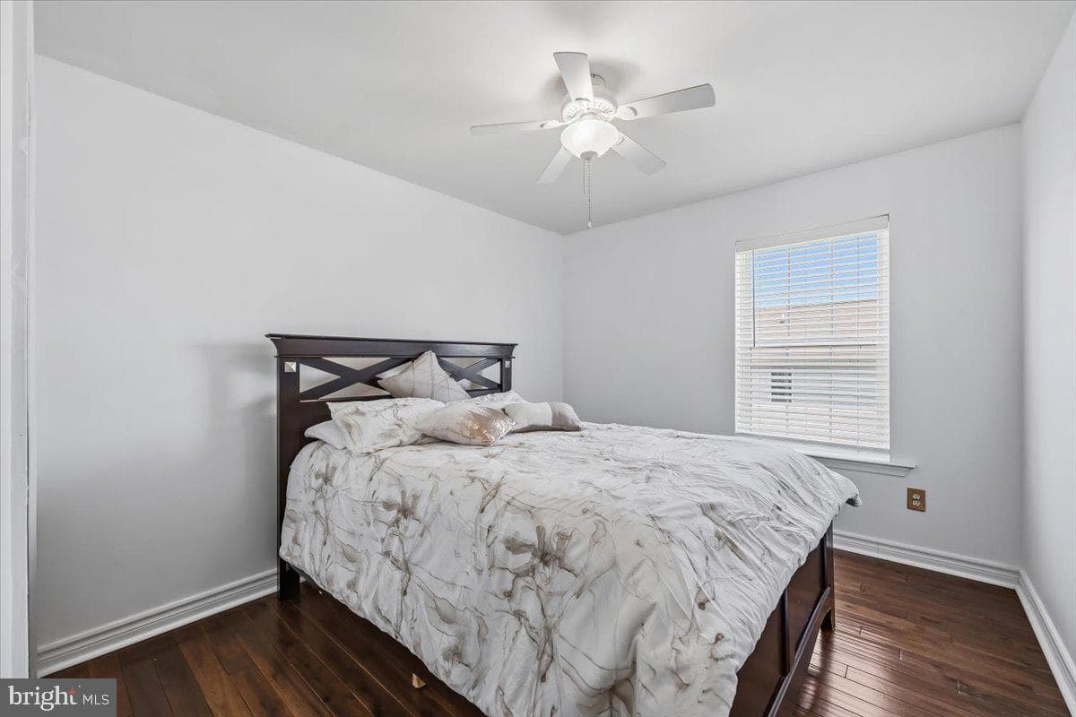 1260 Hawthorn Drive photo 15