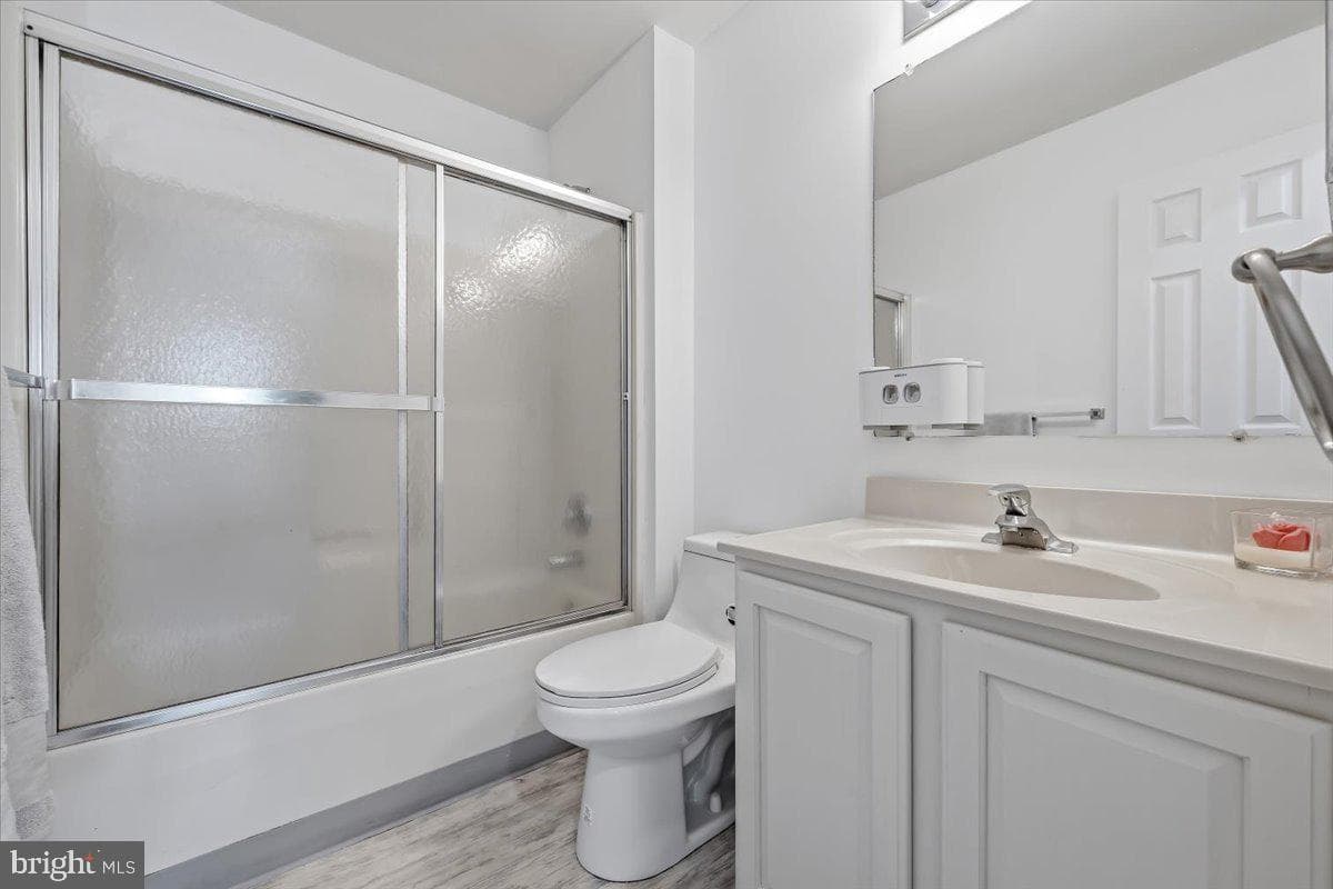 1260 Hawthorn Drive photo 17