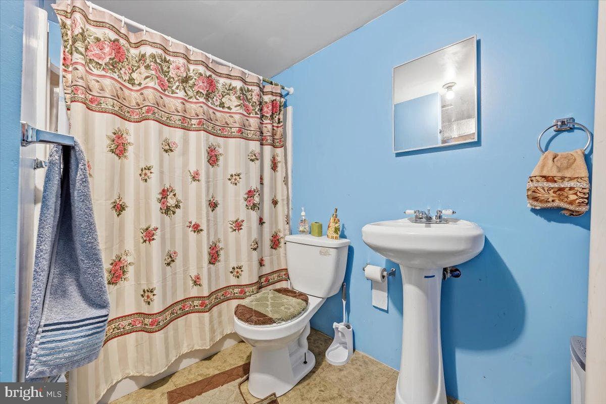 1260 Hawthorn Drive photo 25