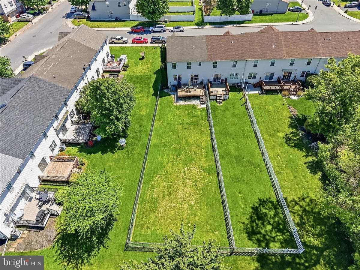 1260 Hawthorn Drive photo 35