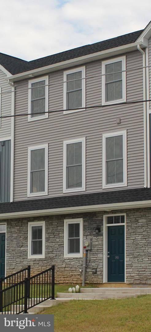 86 Hess Avenue