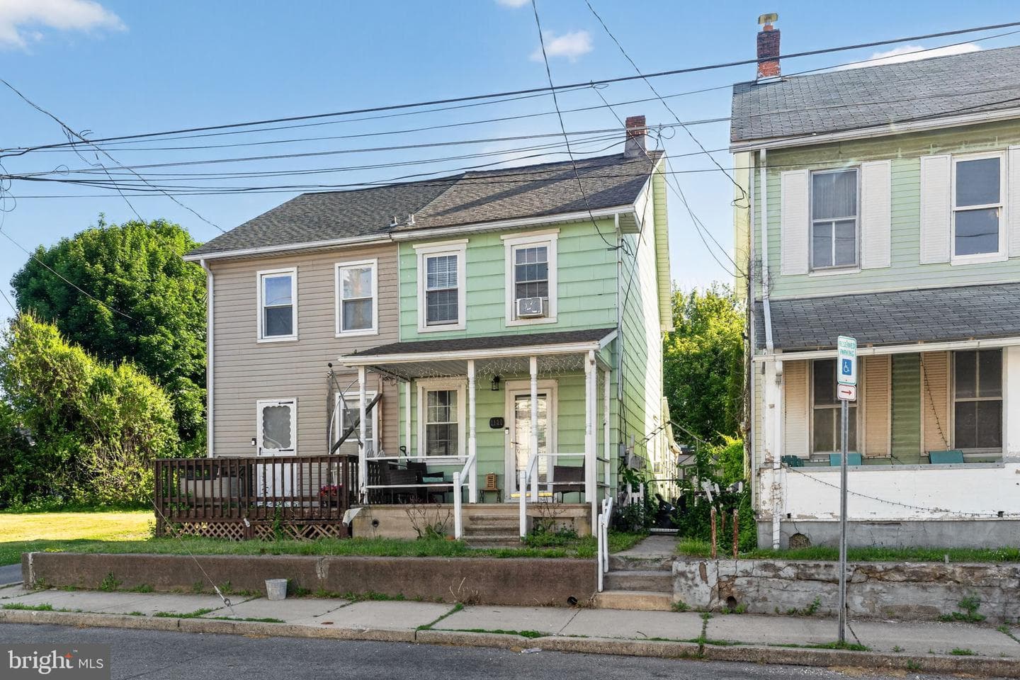 1121 Front Street photo 2