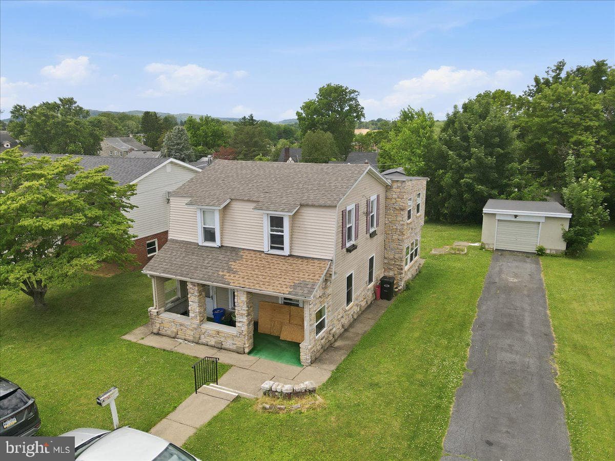 1839 6th Street photo 4