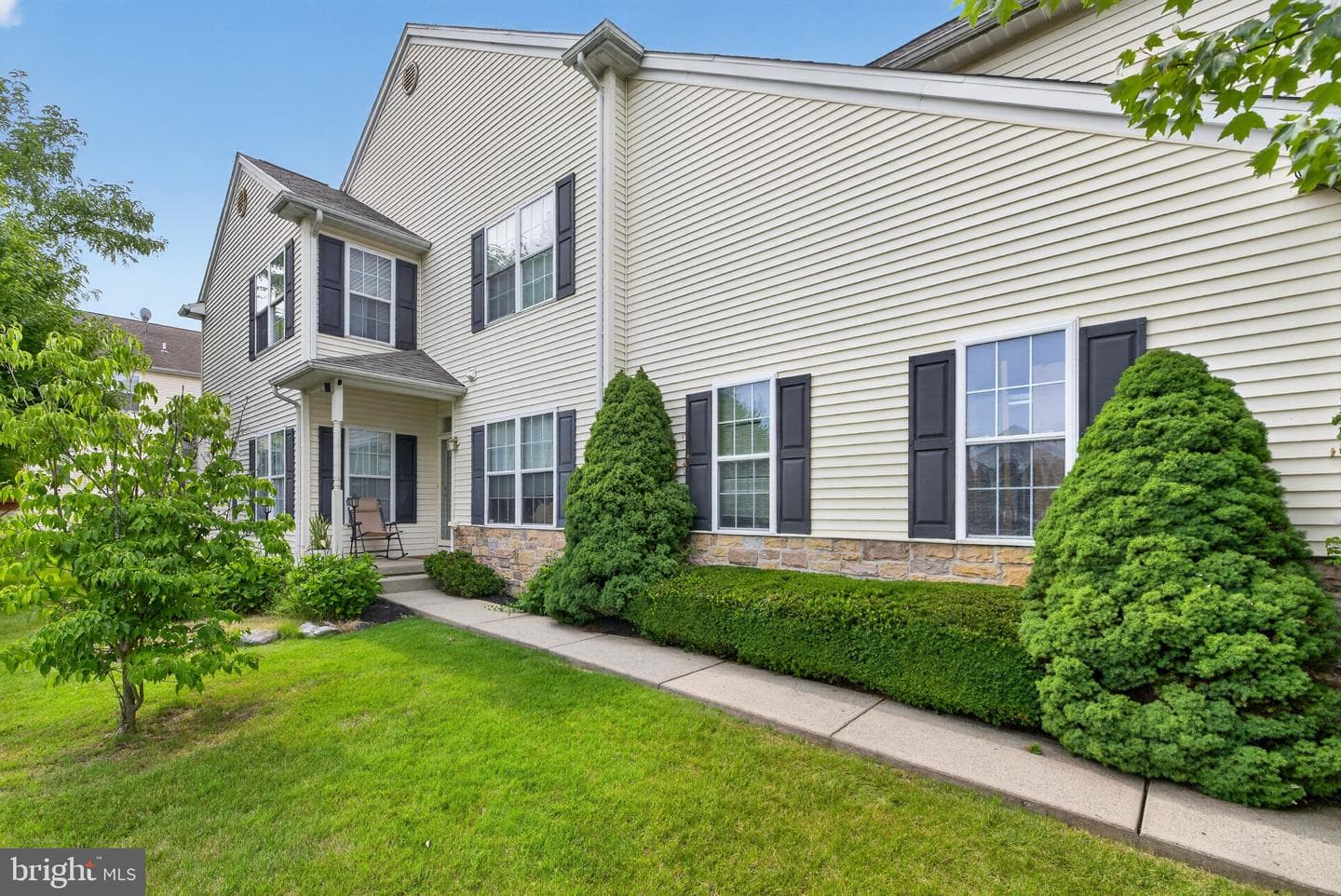 142 Willow Drive, Easton