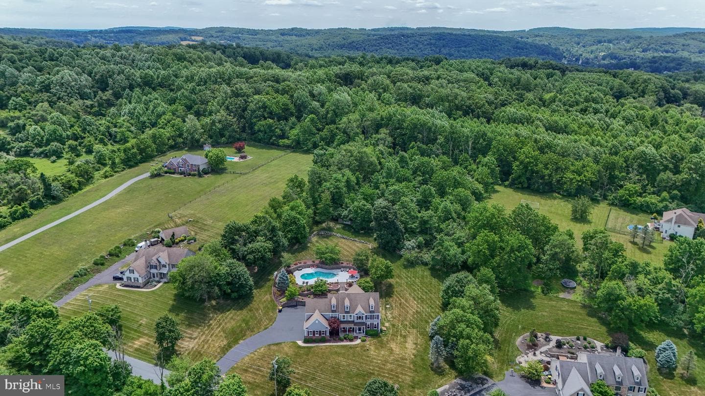 2760 Valley View Road photo 75