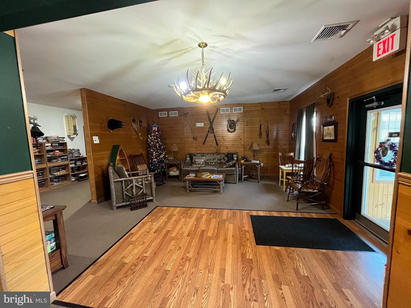 671 Kykuit Place photo 18