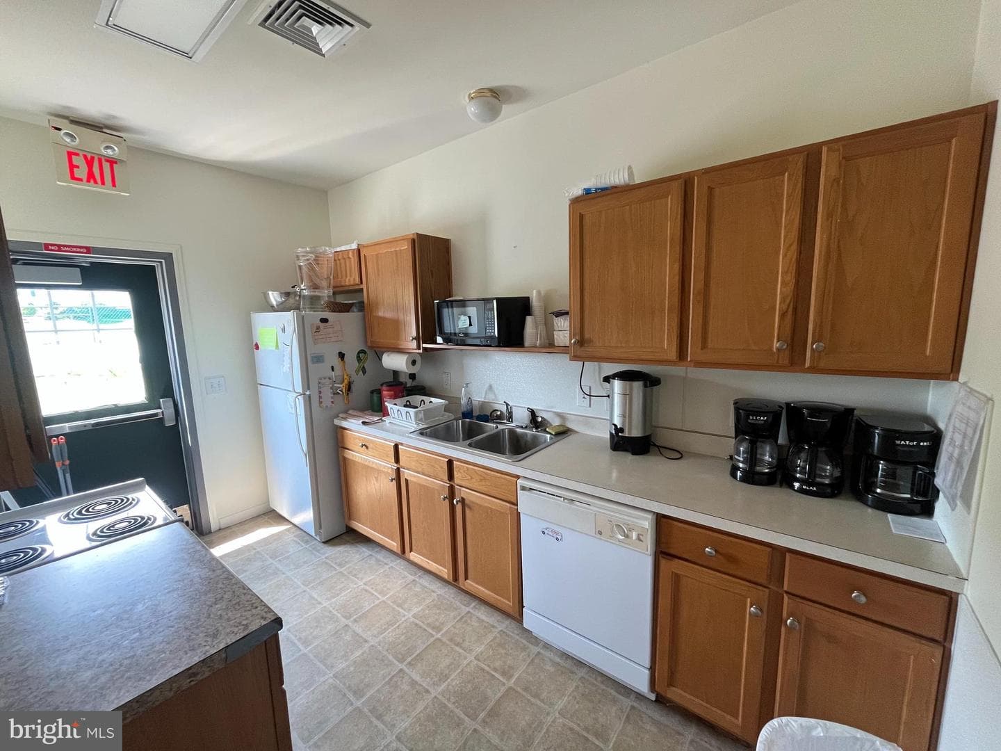 671 Kykuit Place photo 23