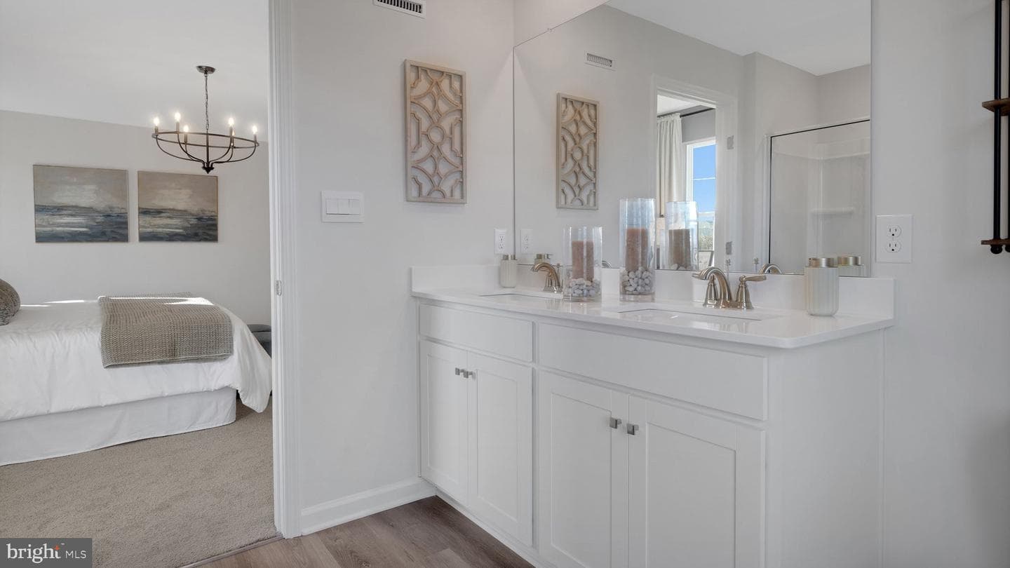 220 Winding Road photo 32