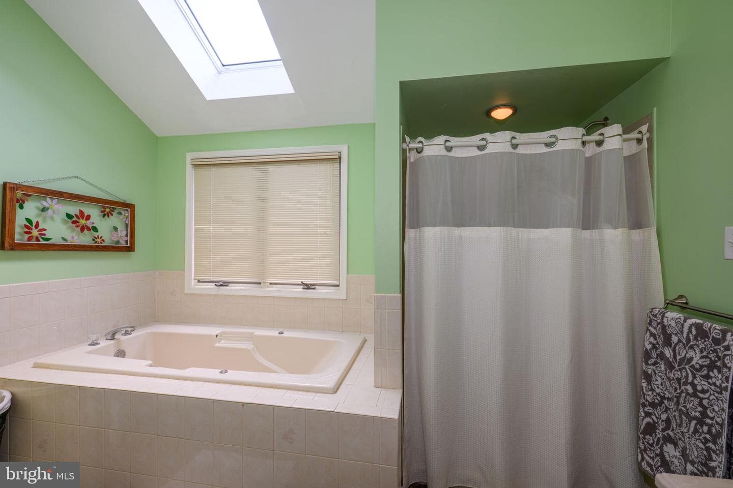 410 E Mayfield Circle photo 16