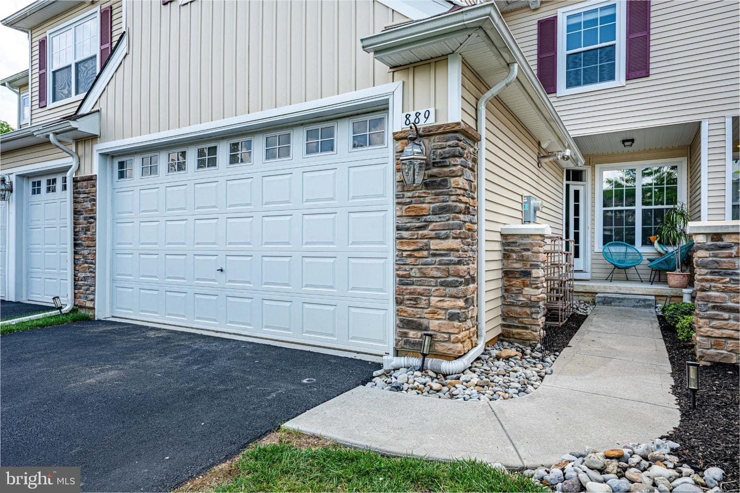 889 Iron Lane photo 6