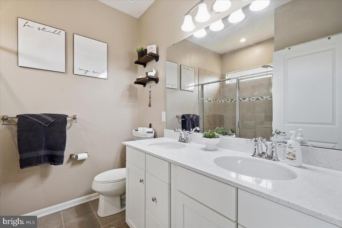 2396 Emanuel Court photo 35