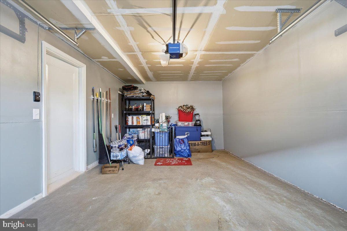 2396 Emanuel Court photo 44
