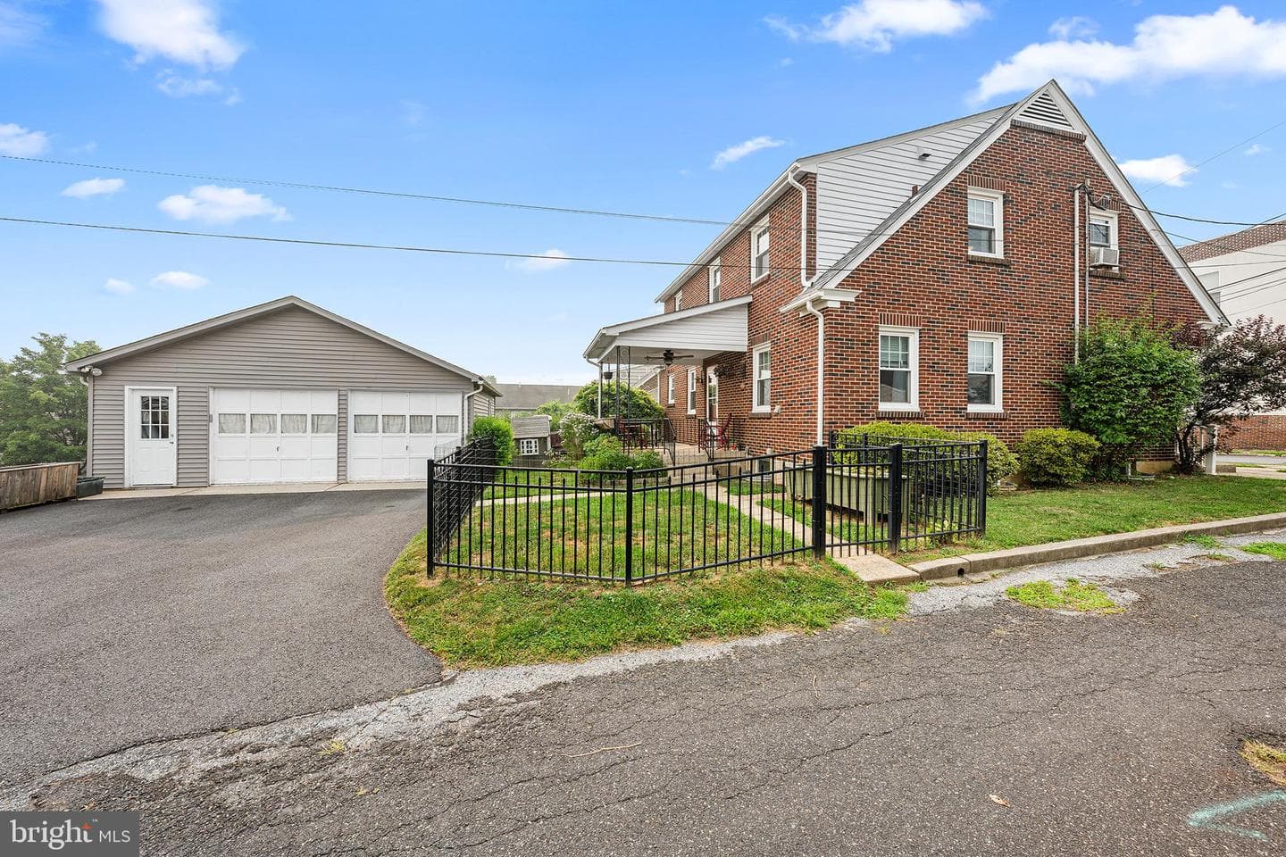 24 Sycamore Street photo 33