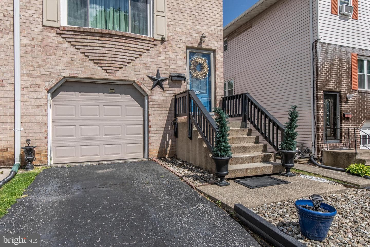 214 10th Avenue photo 41