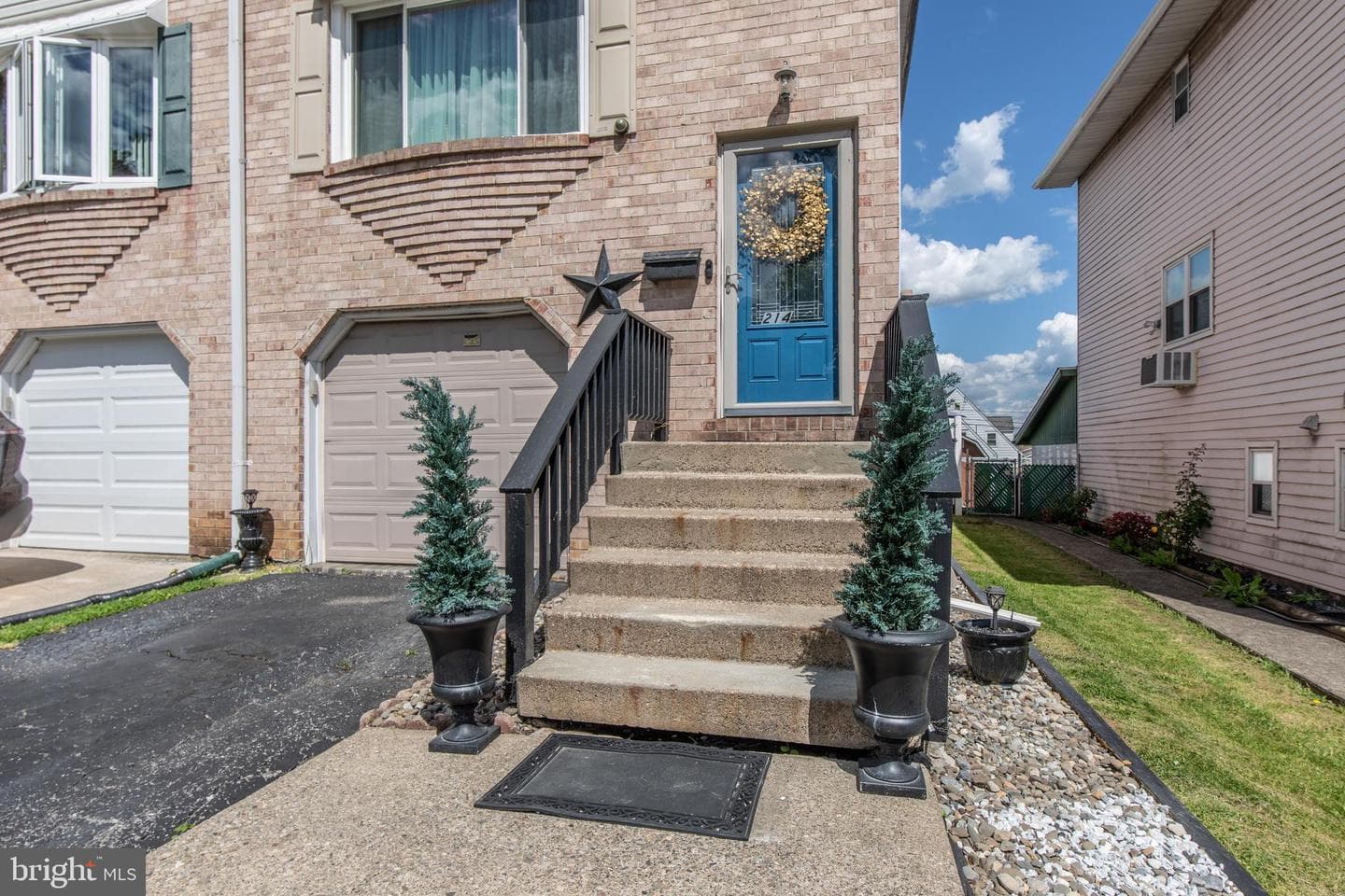 214 10th Avenue photo 42
