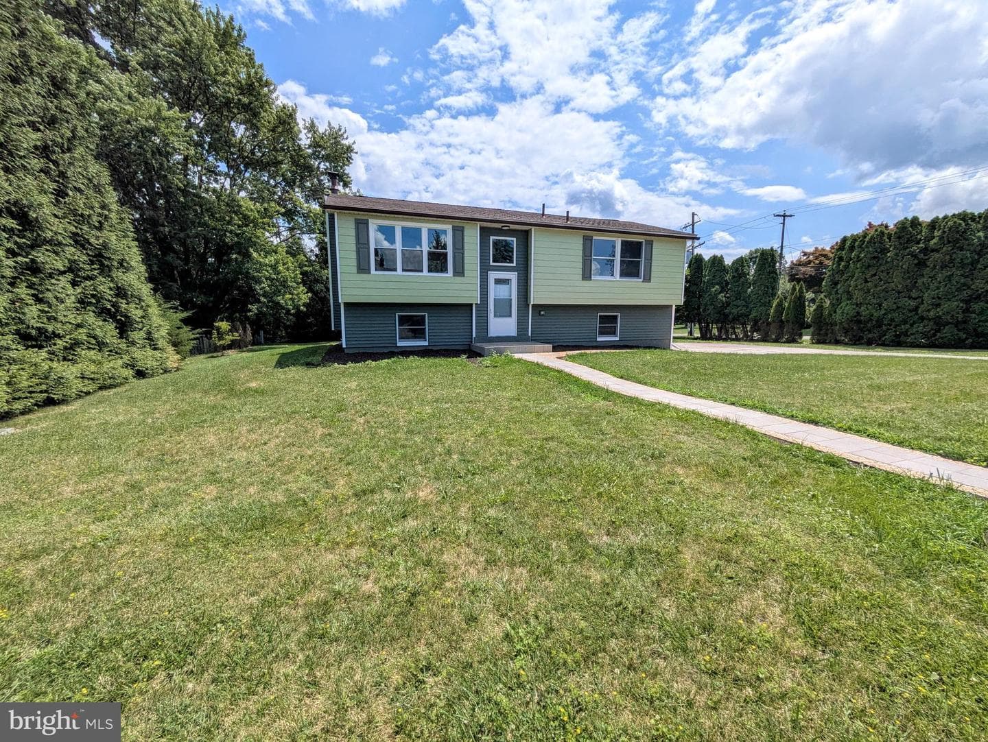 8612 Beatrice Lane photo 6