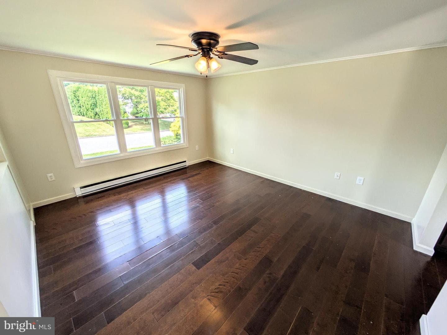 8612 Beatrice Lane photo 9