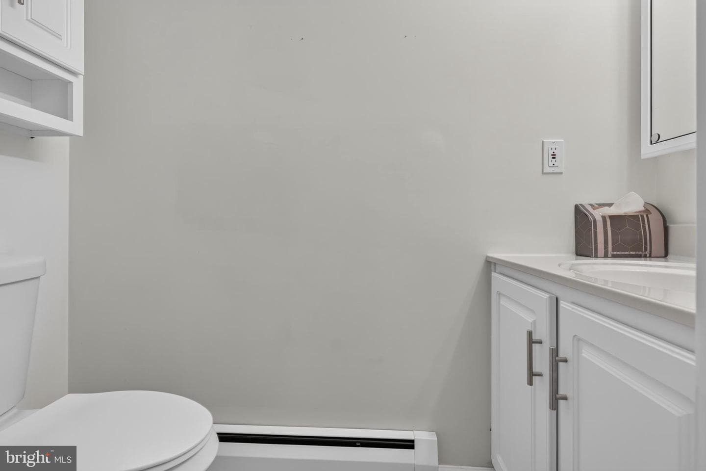 15 Monmouth Court photo 42