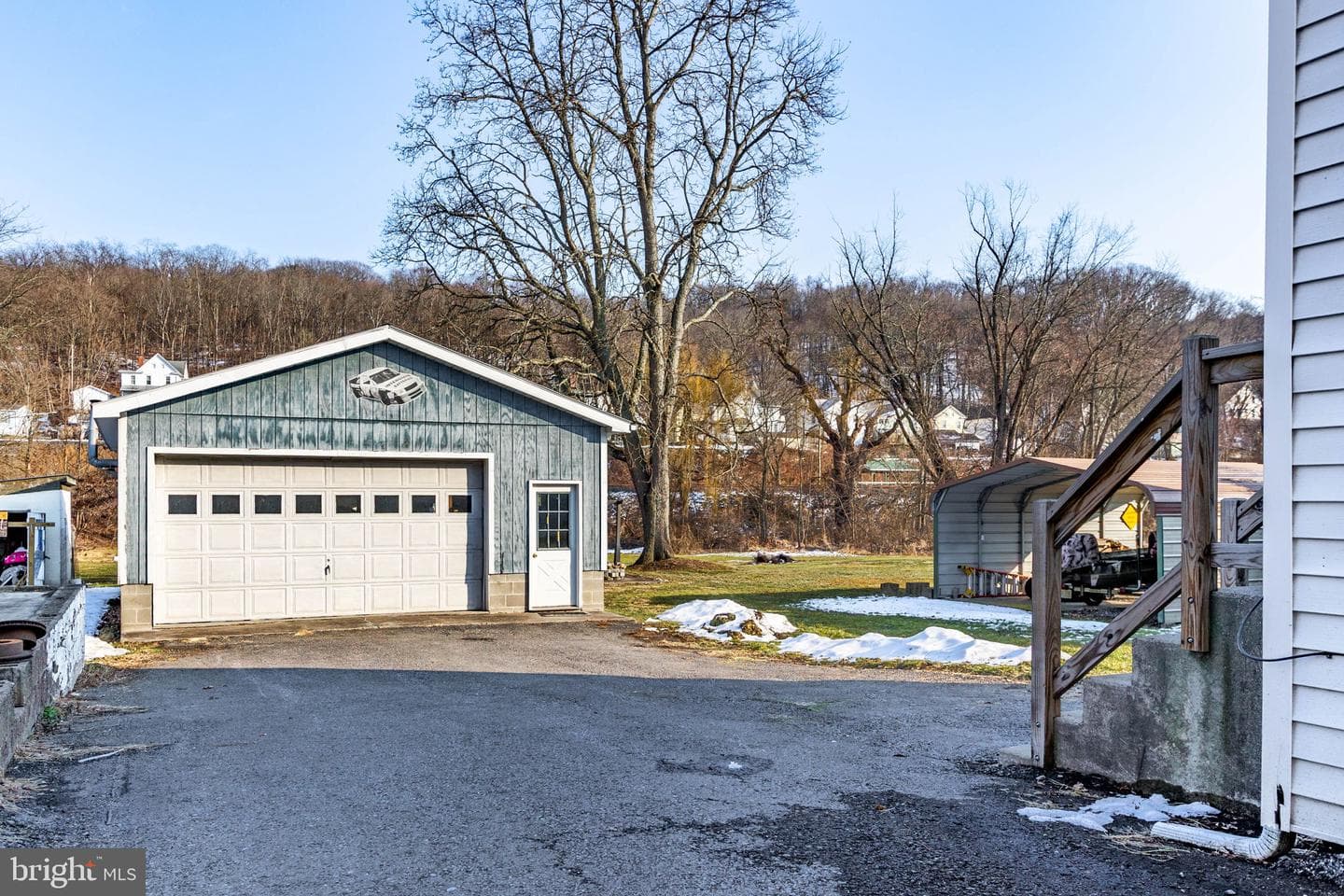 250 Riverside Lane photo 28