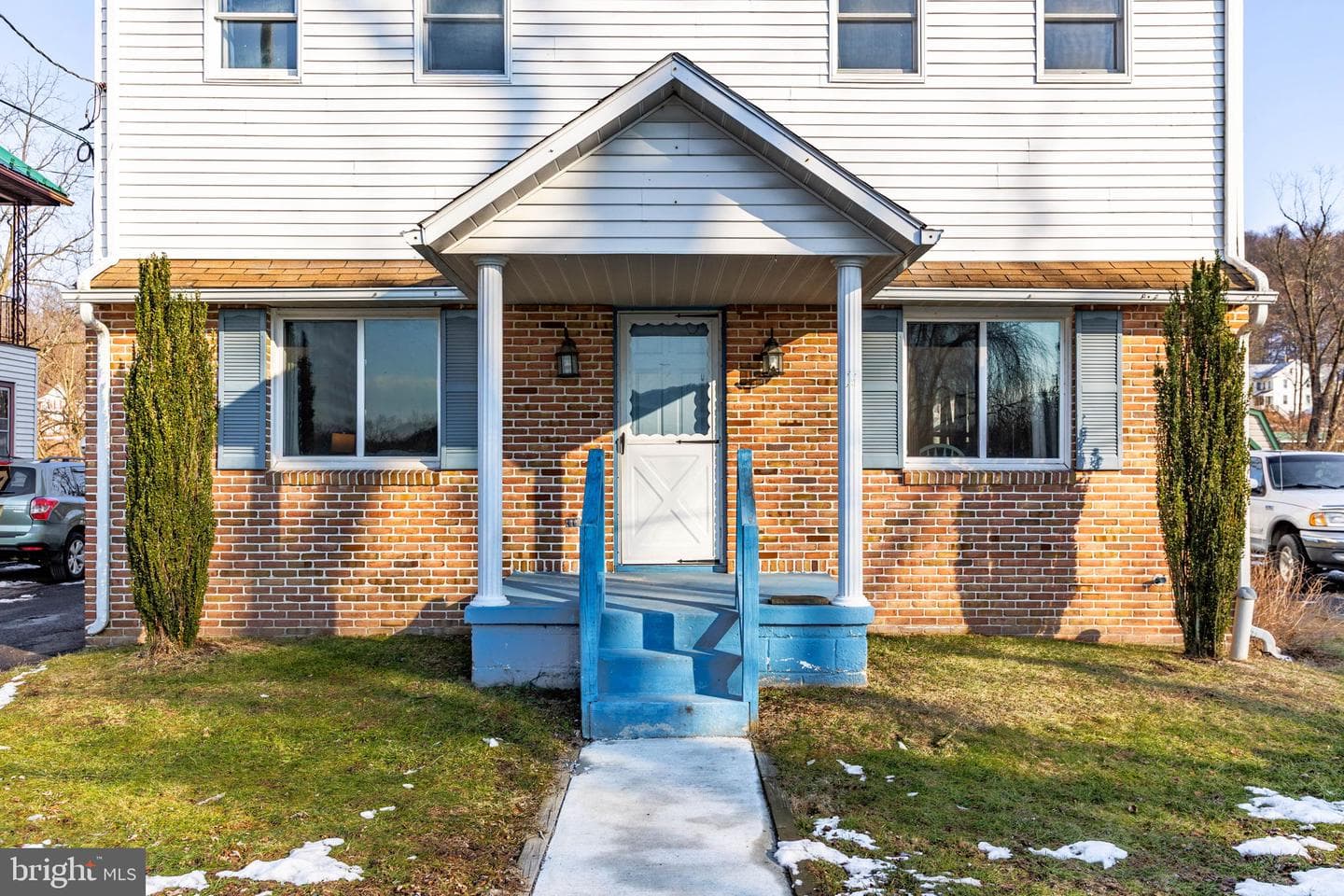 250 Riverside Lane photo 5