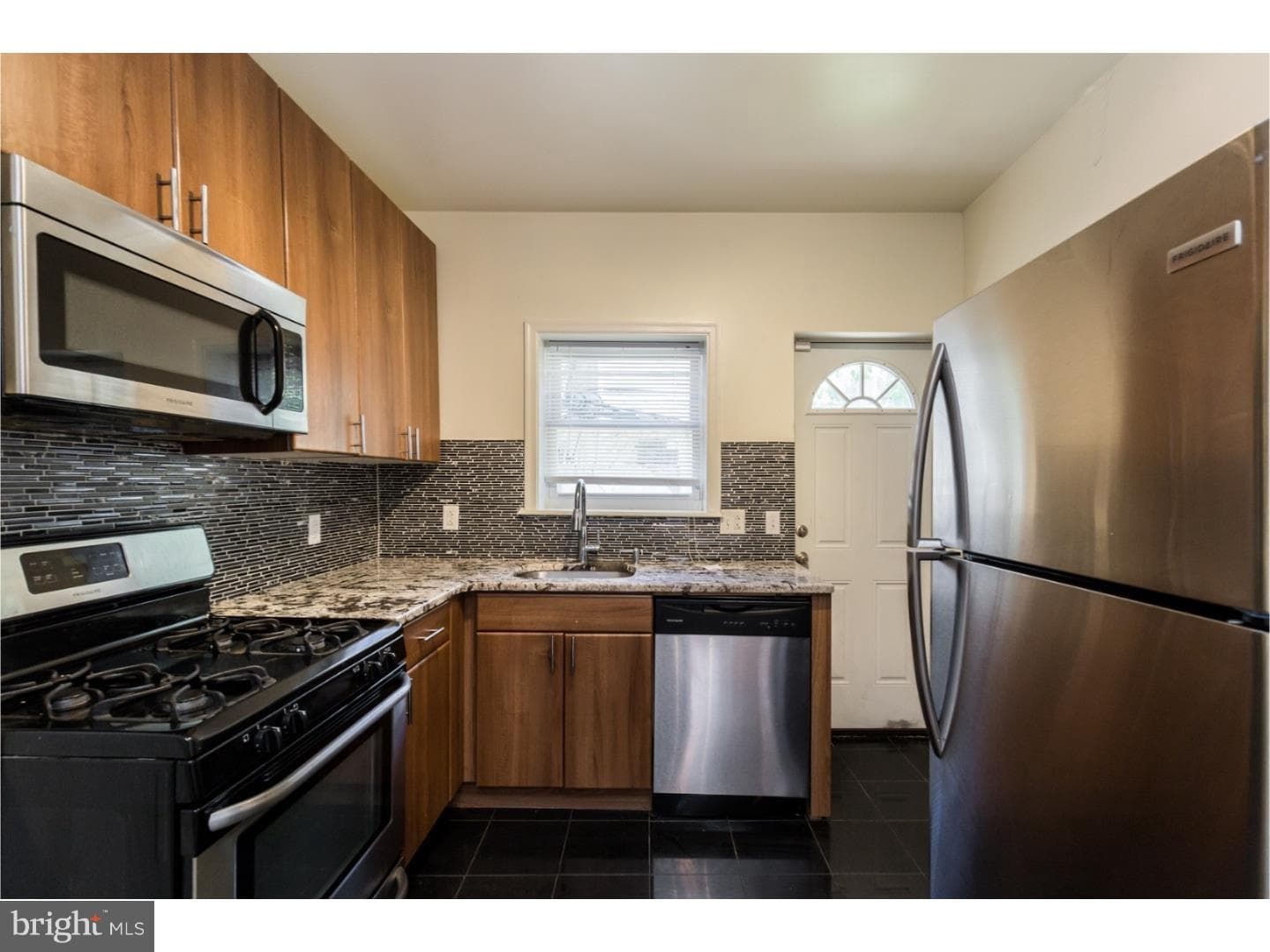 2206 Winton Street photo 7