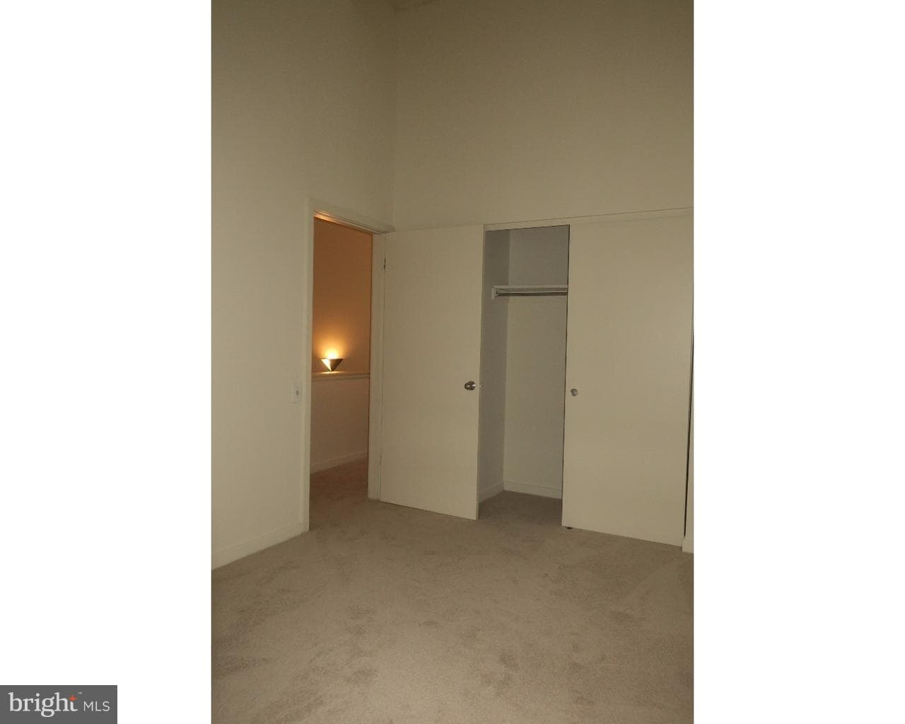 3 N Columbus Boulevard #405 photo 8