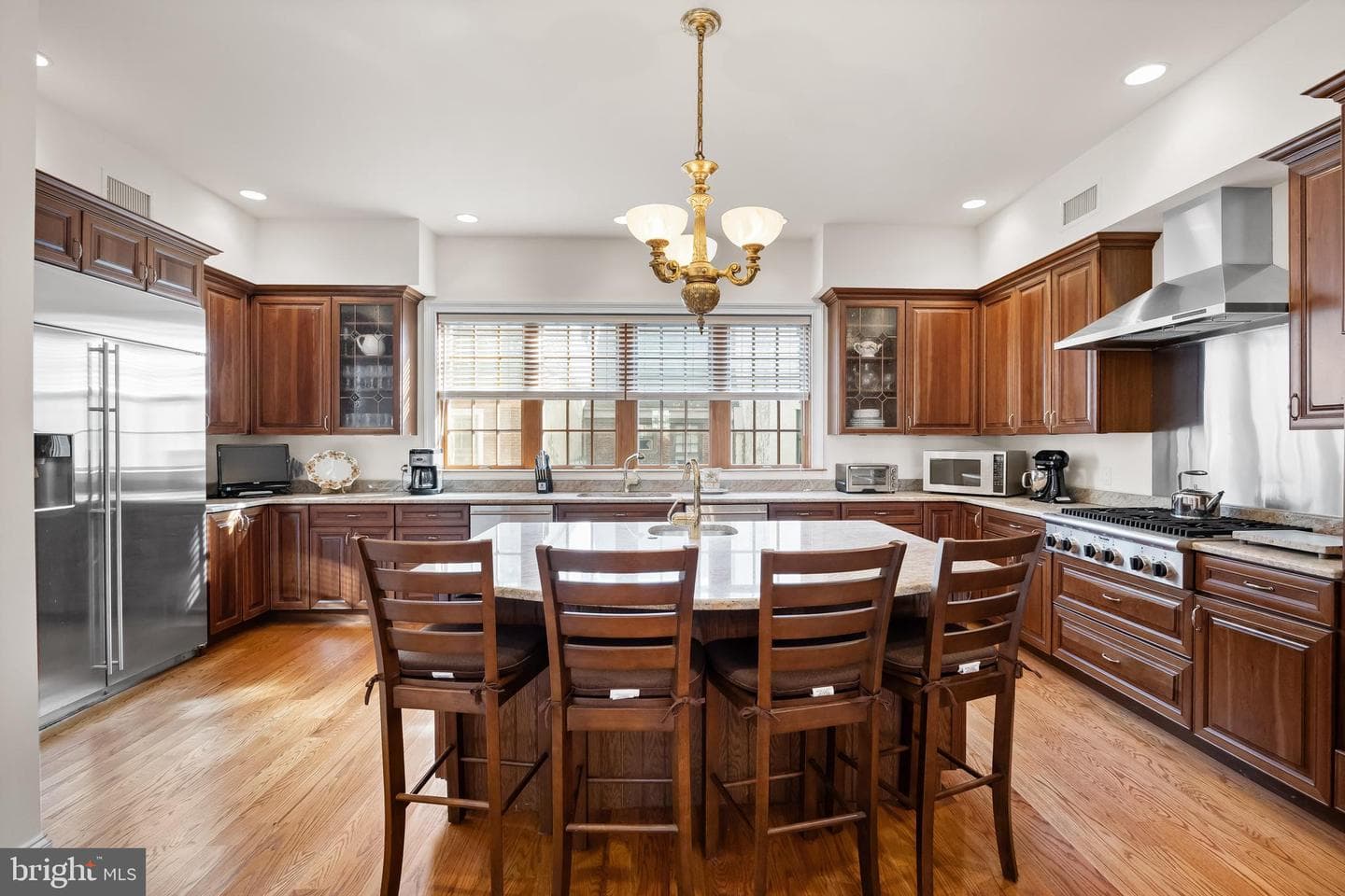 124 Bainbridge Street photo 17