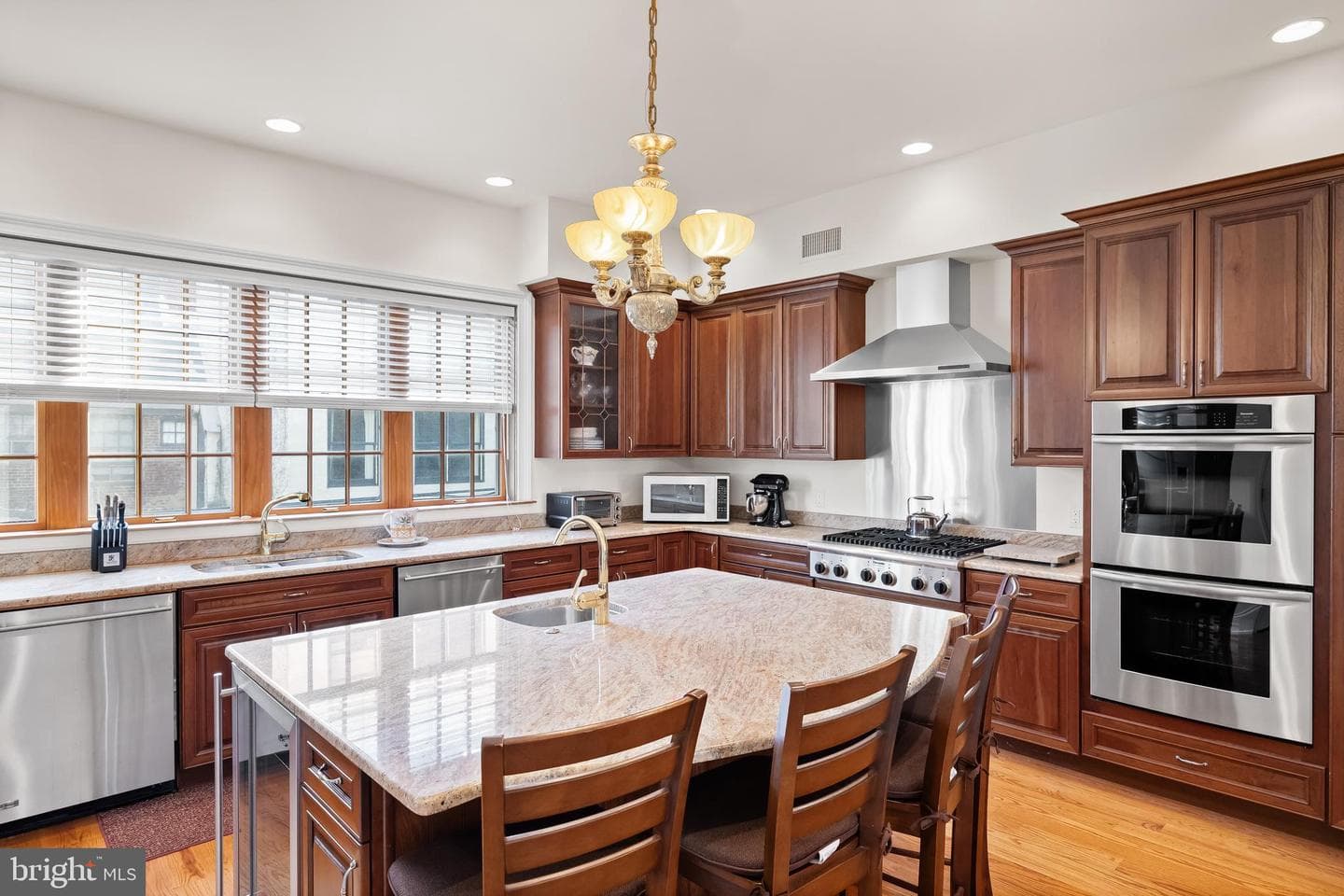 124 Bainbridge Street photo 21
