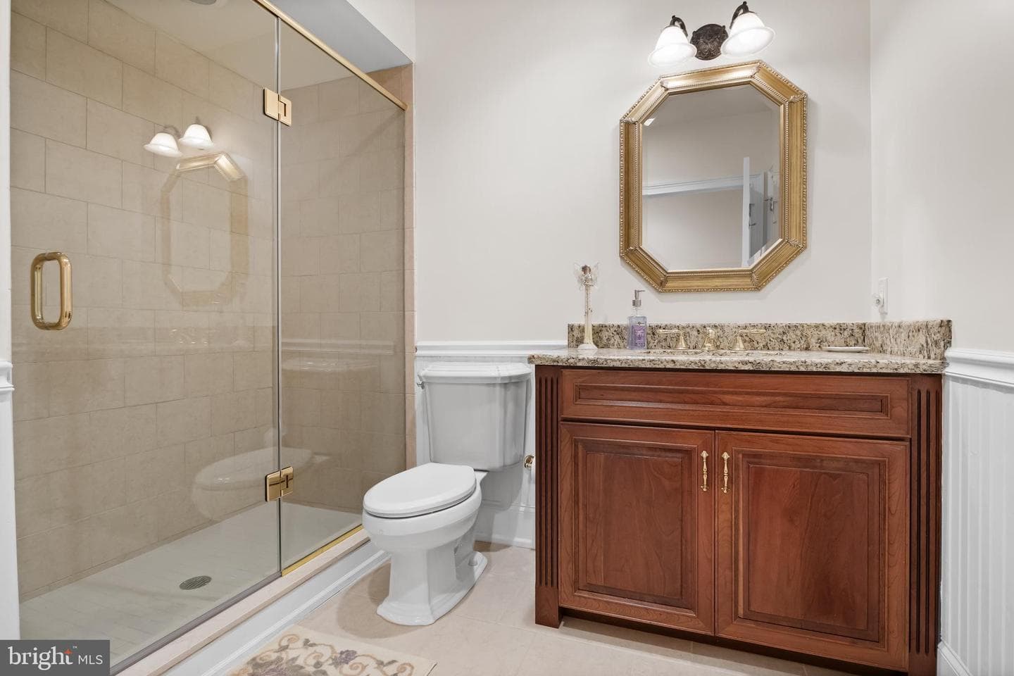 124 Bainbridge Street photo 37