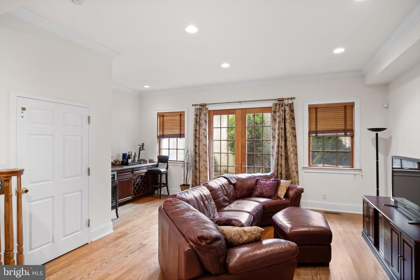 124 Bainbridge Street photo 6