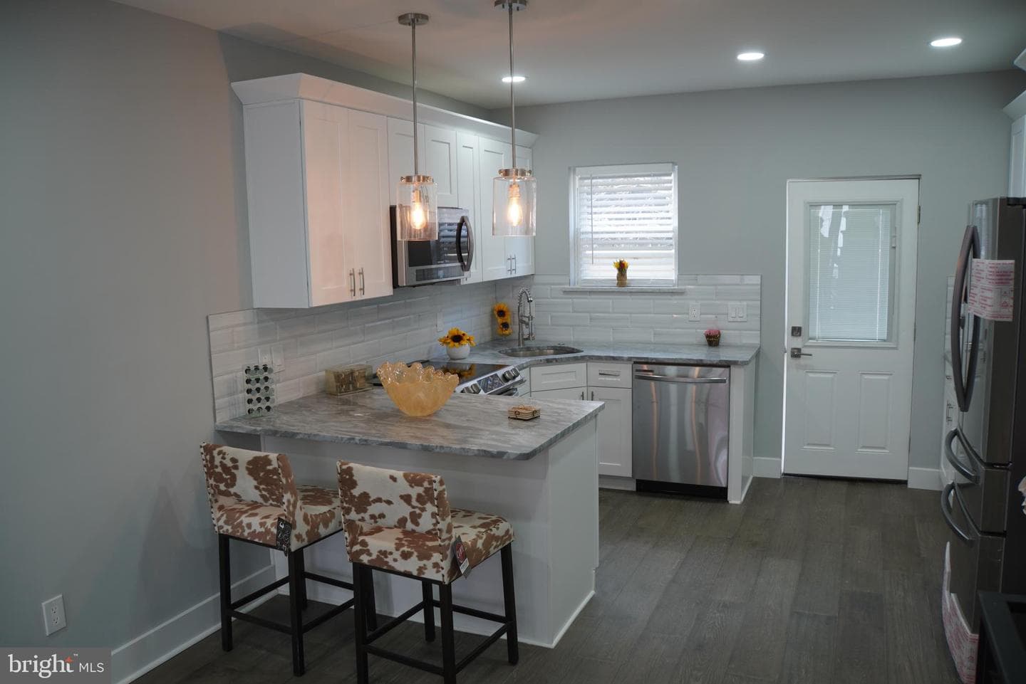 2420 N Clarion Street photo 3