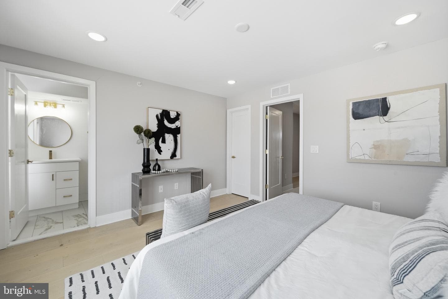1811 S Orianna St #unit B photo 13