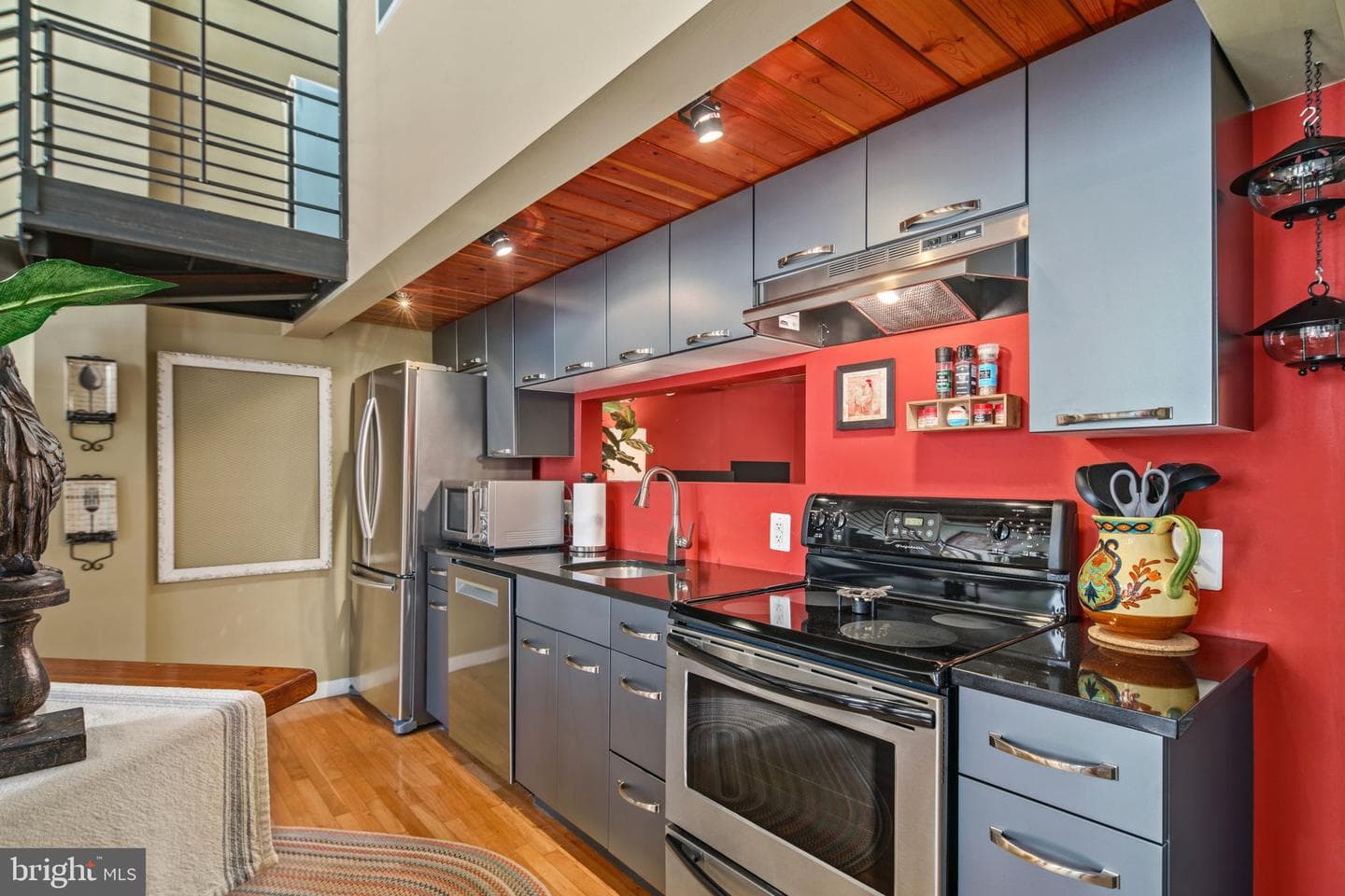 1027 Arch Street #307 photo 16