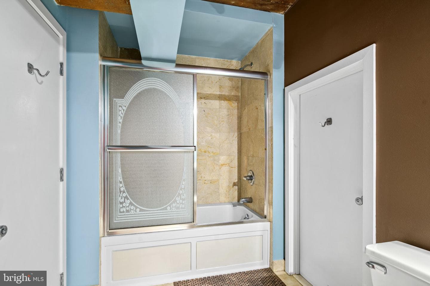 1027 Arch Street #307 photo 27