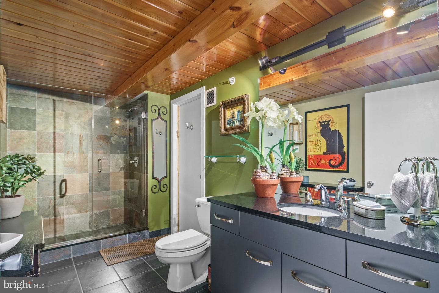 1027 Arch Street #307 photo 7