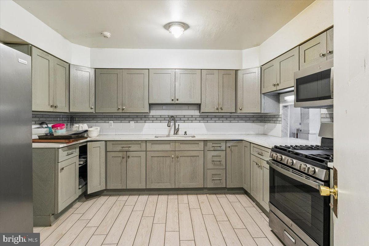 5205-07 Webster Street photo 7