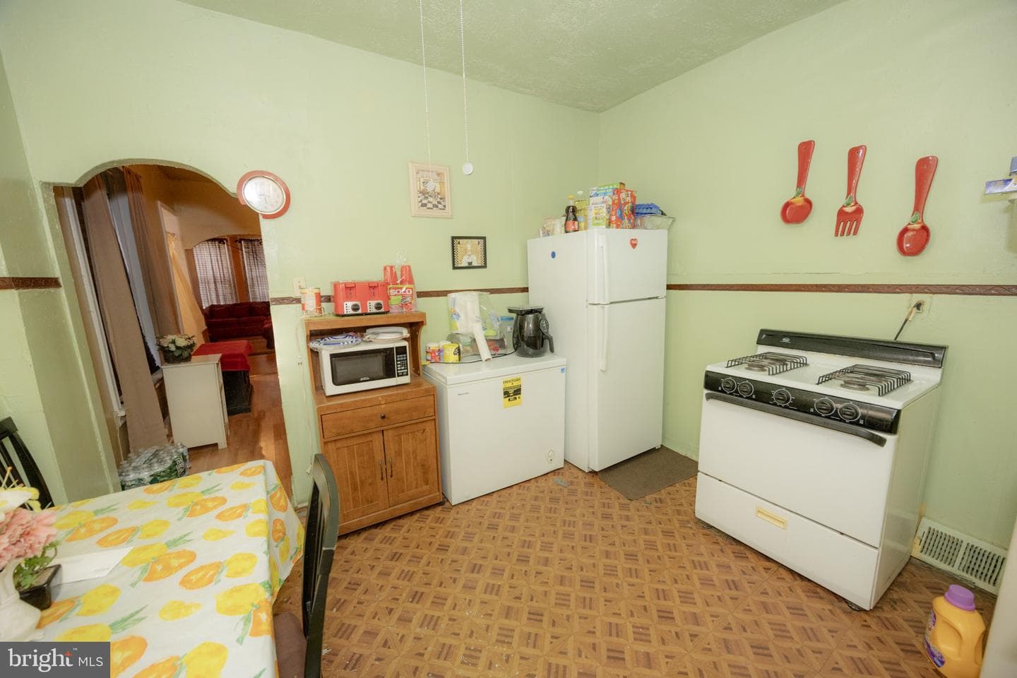 1216 W Somerset Street photo 11