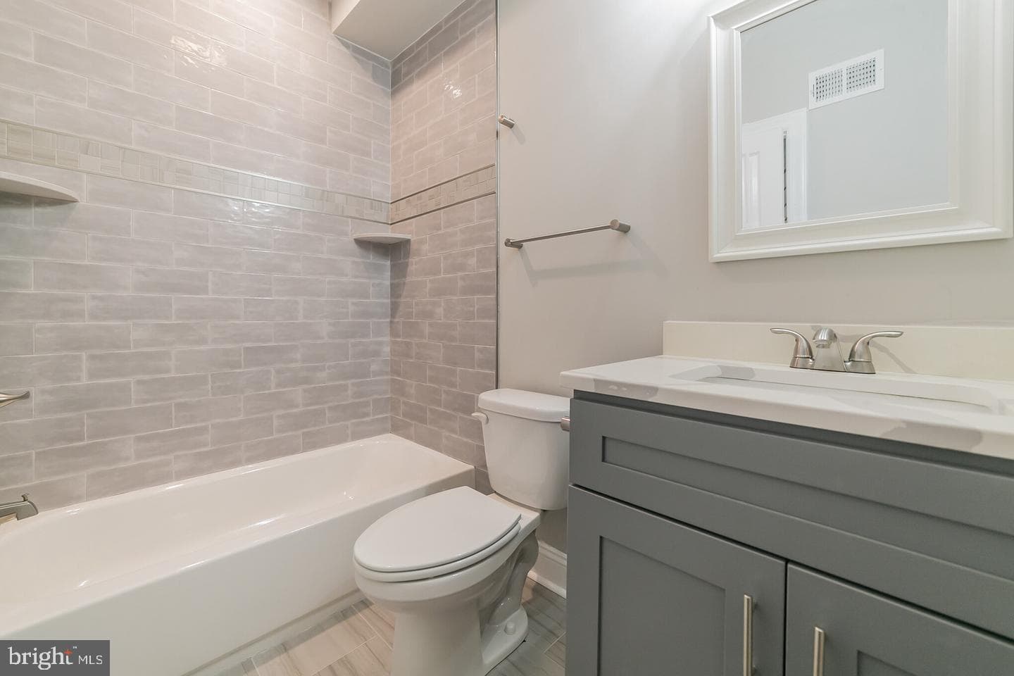 1816 E Lehigh Avenue photo 20