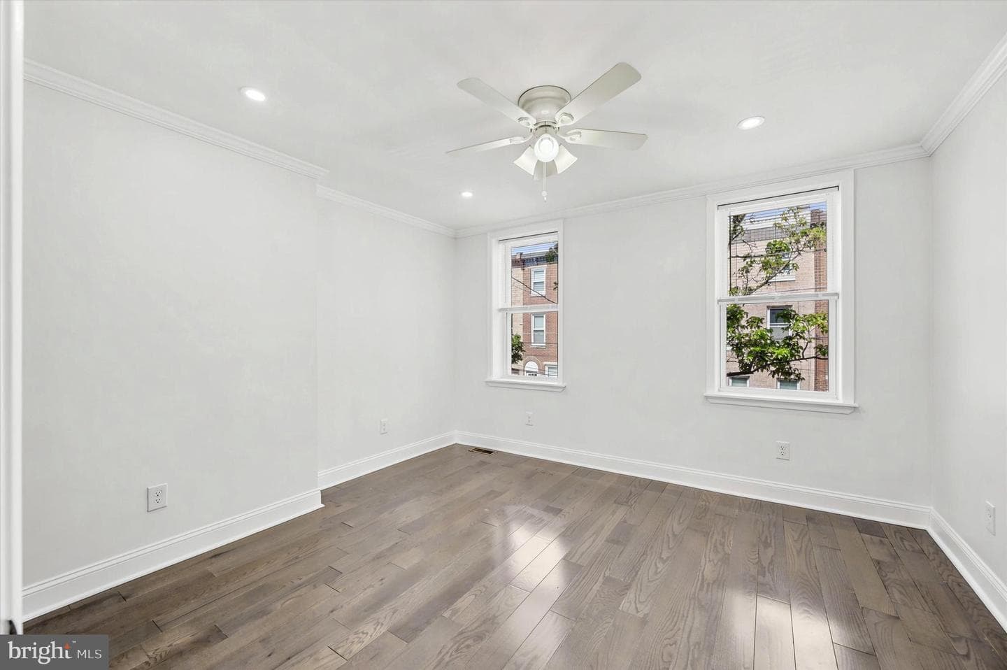 2241 N Hancock Street photo 17